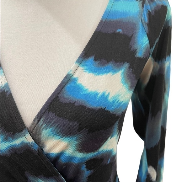DIANE Von Furstenberg 100% Silk Wrap Dress Draped Jersey Dress SZ 4 - Picture 2 of 6